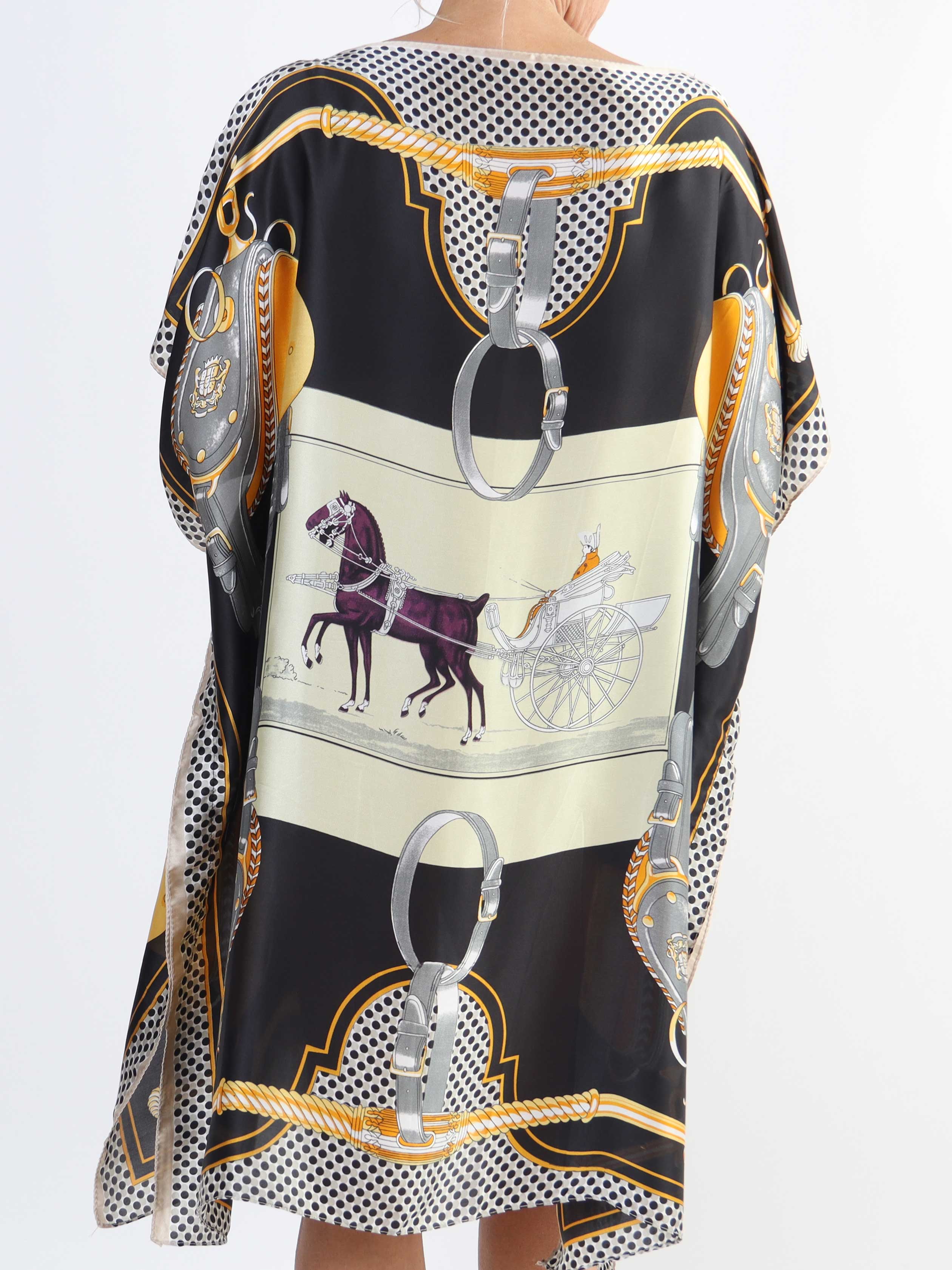 Emily - Lätt och luftig plus size-tunika i viskos och siden